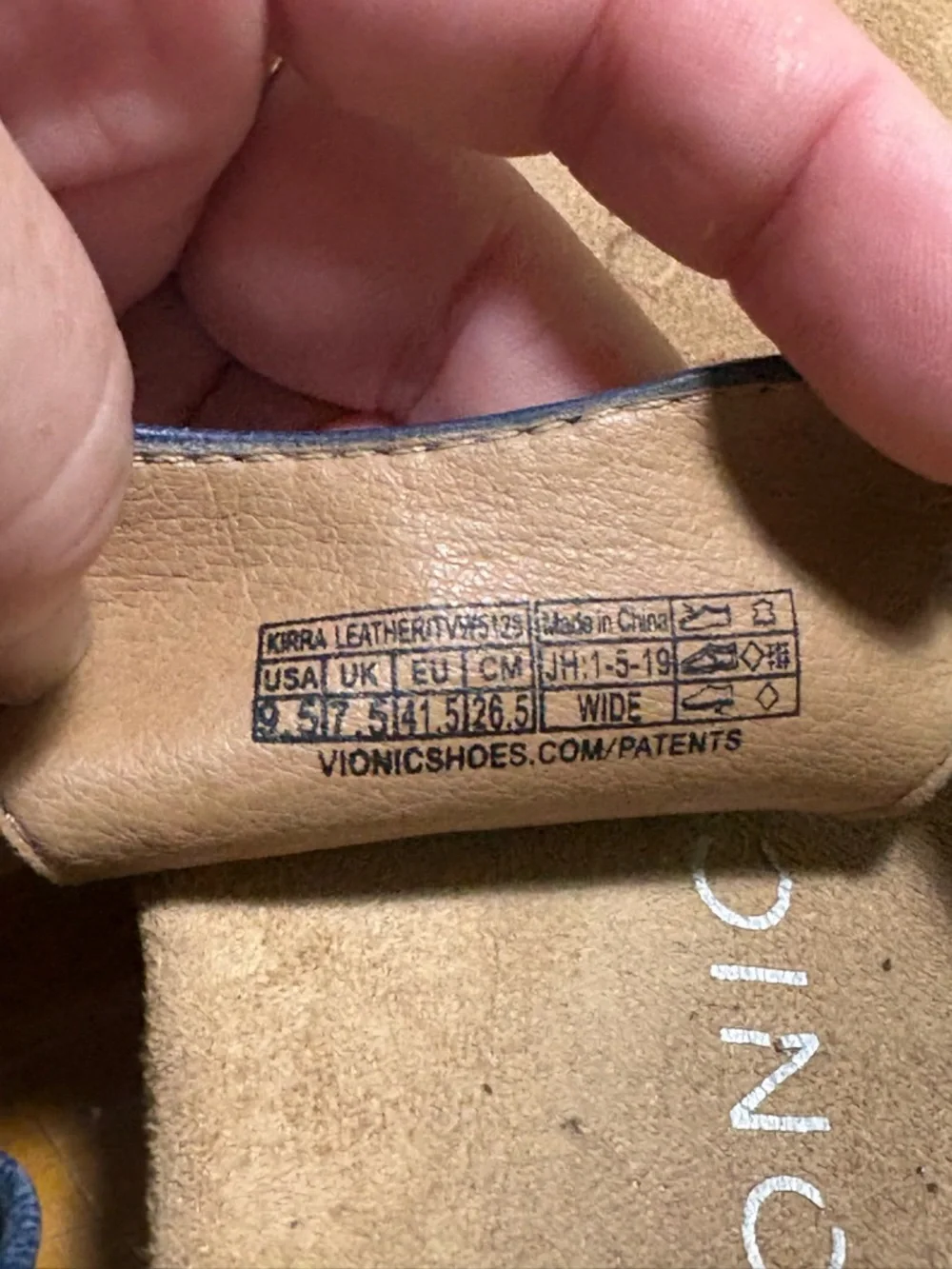 Vionic Kirra thong sandal leather upper adjustable strap supportive footbed 9.5 - Picture 8 of 9